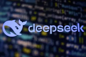 DeepSeek 的 7 個核心問題-大型語言模型（LLM）DeepSeek